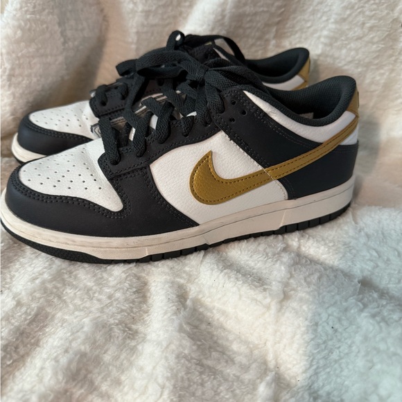 Nike Kids Sneakers in Black, White, and Gold - Picture 1 of 3